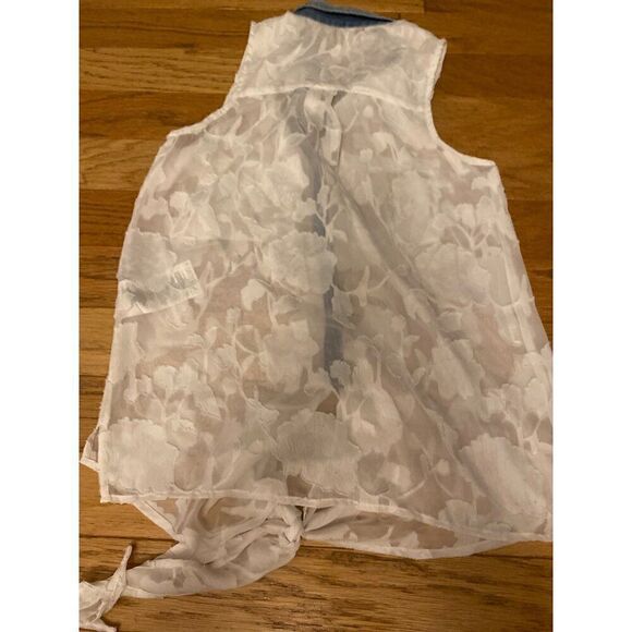 Guess women's white sheer floral denim collared button tied sleeveless blouse XS - Picture 5 of 9
